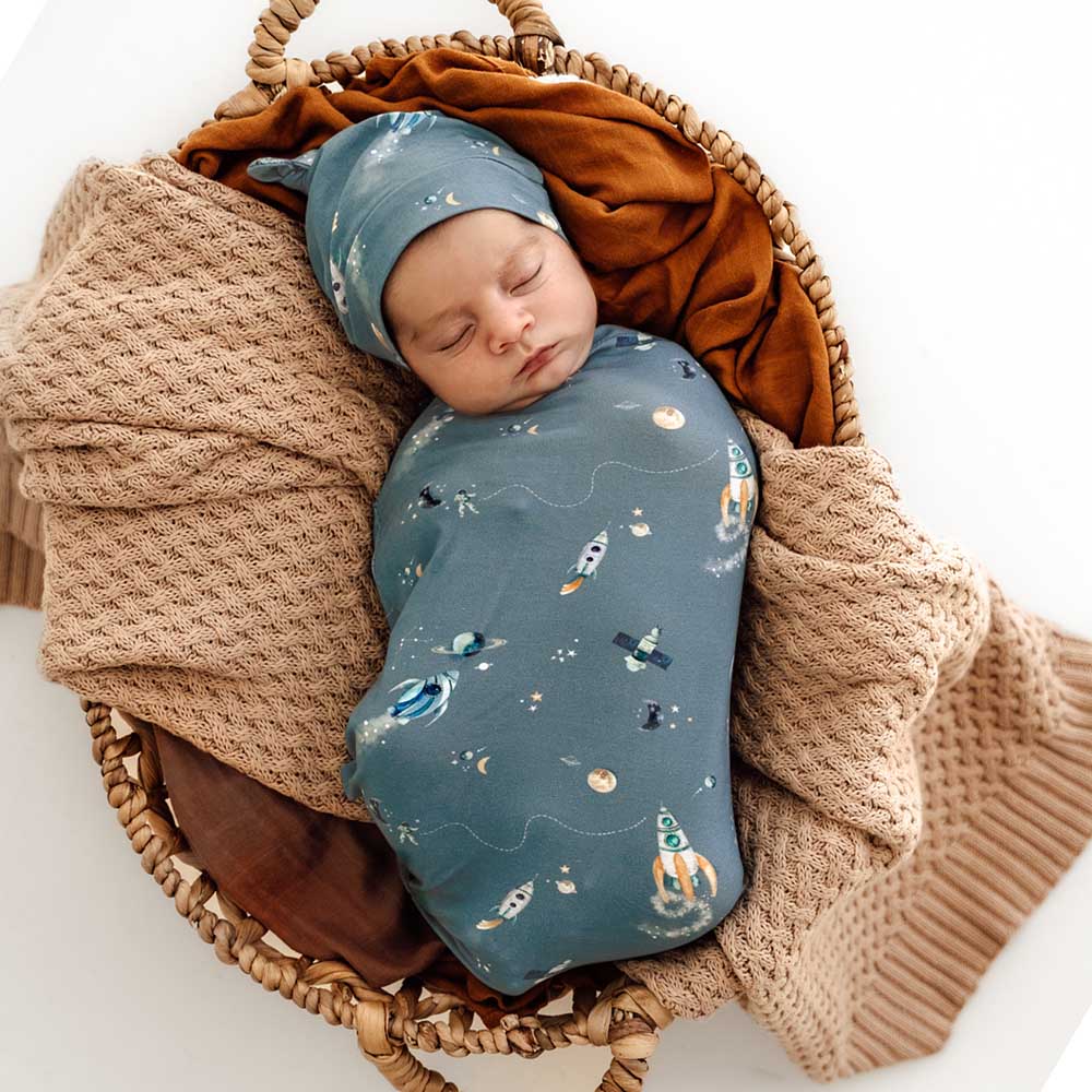 Rocket Organic Snuggle Swaddle & Beanie Set